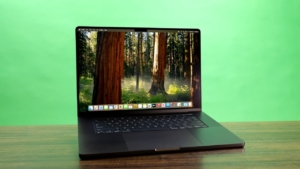 macbook pro m4